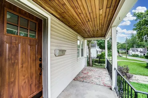 6784 Somerset Dr, Cincinnati, OH 45224 photo 4