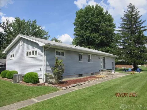 200 E Stayton Ave, Eldorado, OH 45321 photo 3