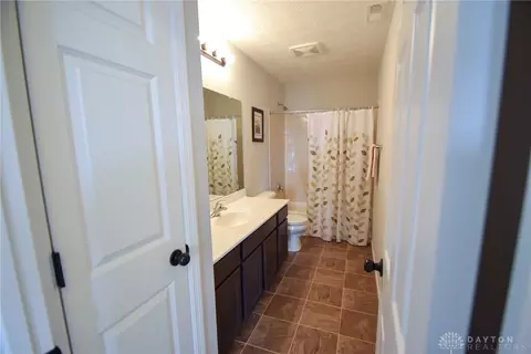 1663 Sunset Canyon Ct, Fairborn, OH 45324 photo 34