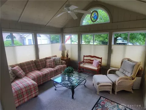 2123 Willow Run Cir, Enon, OH 45323 photo 19
