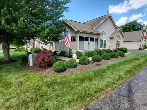 2123 Willow Run Cir, Enon, OH 45323 photo 3