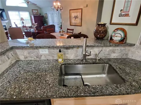 2123 Willow Run Cir, Enon, OH 45323 photo 12