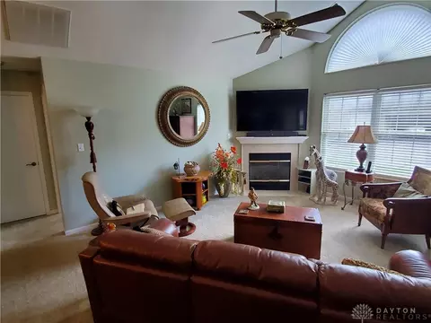 2123 Willow Run Cir, Enon, OH 45323 photo 6