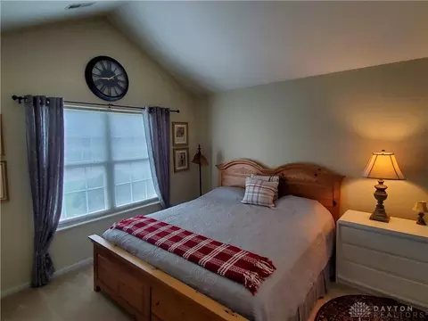 2123 Willow Run Cir, Enon, OH 45323 photo 18