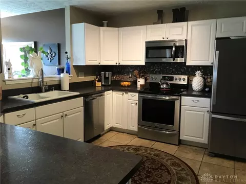 45 Cambridge Dr, Springboro, OH 45066 photo 8