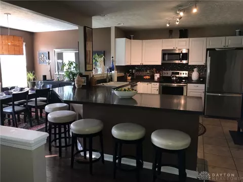 45 Cambridge Dr, Springboro, OH 45066 photo 12