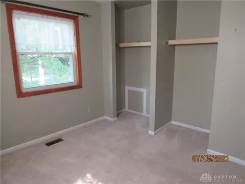 2043 Duquesne Dr, Springfield, OH 45506 photo 6