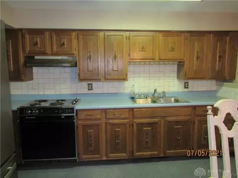 2043 Duquesne Dr, Springfield, OH 45506 photo 15