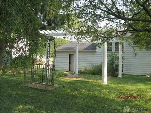 2043 Duquesne Dr, Springfield, OH 45506 photo 34