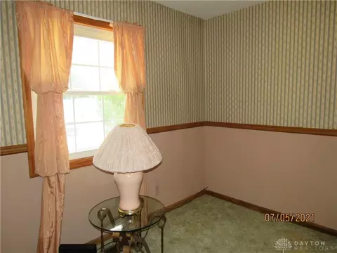 2043 Duquesne Dr, Springfield, OH 45506 photo 8