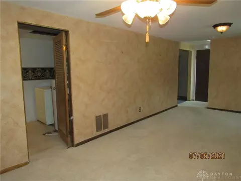 2043 Duquesne Dr, Springfield, OH 45506 photo 26