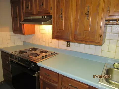 2043 Duquesne Dr, Springfield, OH 45506 photo 20