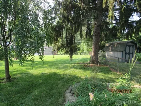 2043 Duquesne Dr, Springfield, OH 45506 photo 33