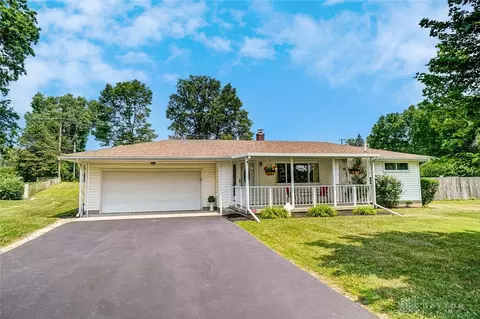 2160 E Mile Rd, Springfield, OH 45503 photo 1