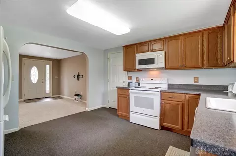2160 E Mile Rd, Springfield, OH 45503 photo 15