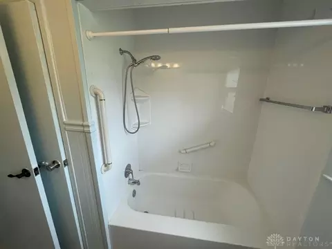 2622 Hillside Ave, Springfield, OH 45503 photo 10