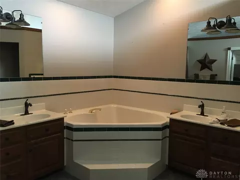 6831 Achterman Rd, Morrow, OH 45152 photo 8