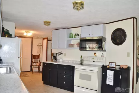 4660 Johnson Rd, Springfield, OH 45502 photo 14