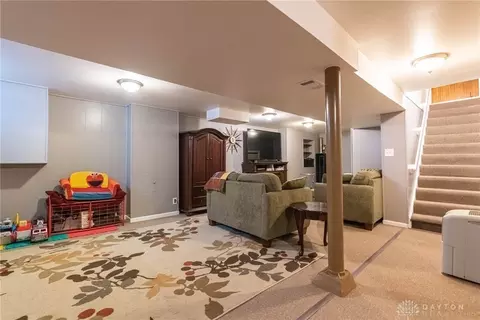 1084 Hempstead Dr, Cincinnati, OH 45231 photo 22