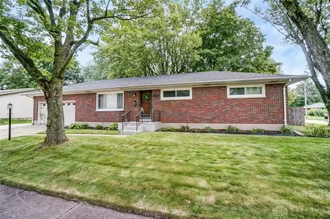 4710 Willowbrook Dr, Springfield, OH 45503 photo 2