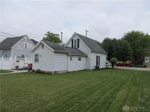 330 N Main St, Eldorado, OH 45321 photo 4