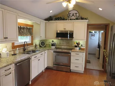 330 N Main St, Eldorado, OH 45321 photo 13