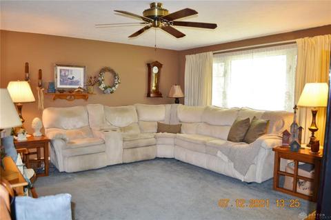 900 Bowman Rd, Springfield, OH 45505 photo 6