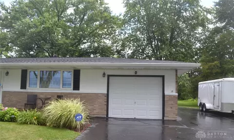 900 Bowman Rd, Springfield, OH 45505 photo 3