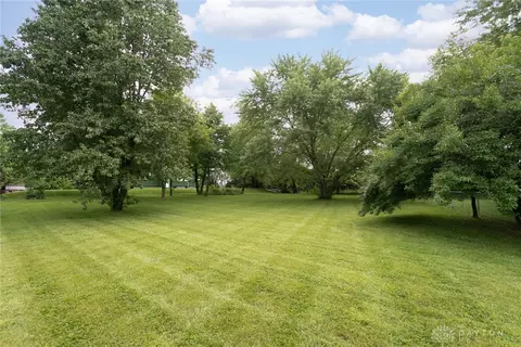 10380 Haddix Rd, Fairborn, OH 45324 photo 8