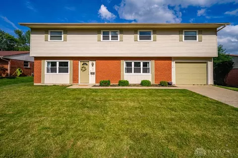 40 Willow Dr, Springboro, OH 45066 photo 1
