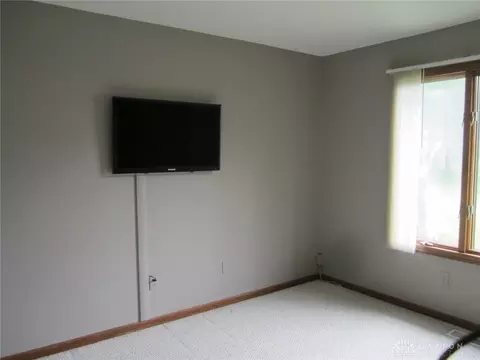 71 W Hunter Dr, Enon, OH 45323 photo 12