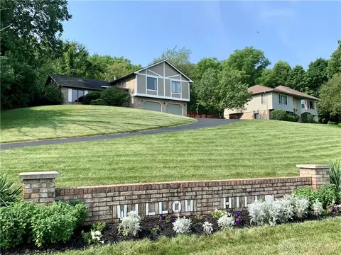 71 W Hunter Dr, Enon, OH 45323 photo 2