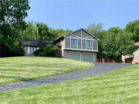 71 W Hunter Dr, Enon, OH 45323 photo 1