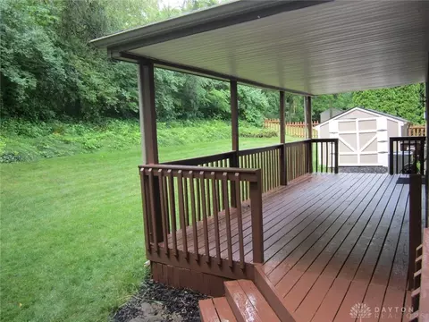 71 W Hunter Dr, Enon, OH 45323 photo 21