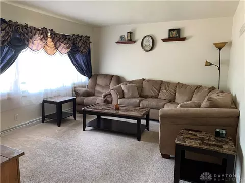 236 E Doris Dr, Fairborn, OH 45324 photo 3