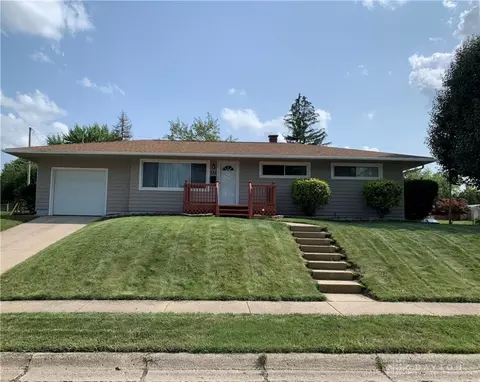 236 E Doris Dr, Fairborn, OH 45324 photo 1