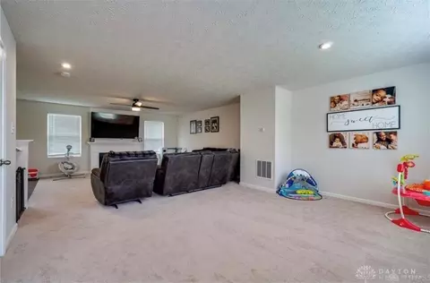 210 Skyway Dr, Springfield, OH 45505 photo 7
