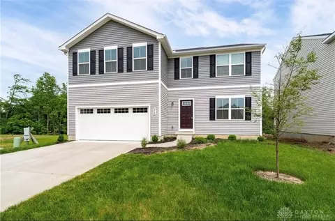 210 Skyway Dr, Springfield, OH 45505 photo 2