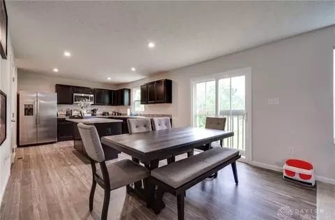 210 Skyway Dr, Springfield, OH 45505 photo 8