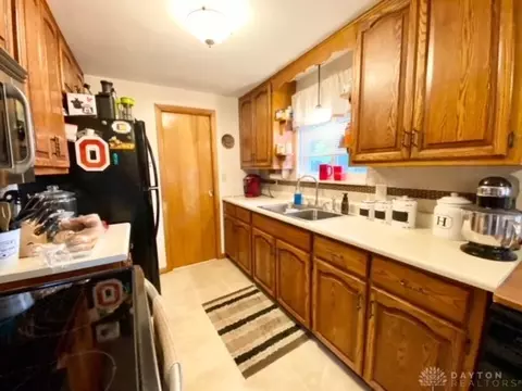 4872 E Ridgewood Rd, Springfield, OH 45503 photo 7