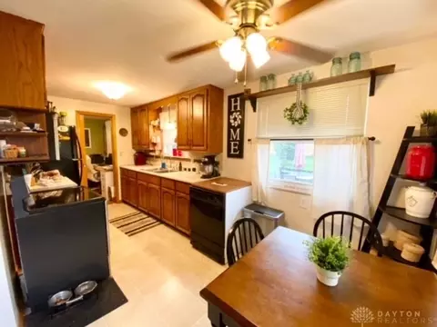 4872 E Ridgewood Rd, Springfield, OH 45503 photo 6