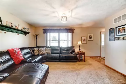 3297 Maple Grove Rd, Springfield, OH 45504 photo 11