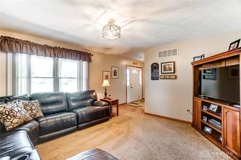 3297 Maple Grove Rd, Springfield, OH 45504 photo 12
