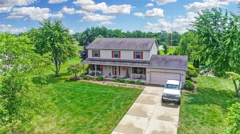 3297 Maple Grove Rd, Springfield, OH 45504 photo 2