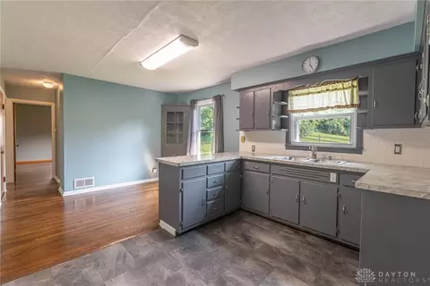 42 E Bryant Ave, Franklin, OH 45005 photo 9