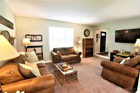 3801 Quailhollow Ct, Springfield, OH 45502 photo 7