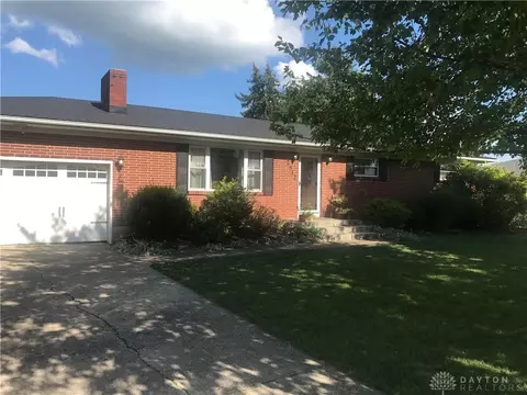 2512 Old Clifton Rd, Springfield, OH 45502 photo 1