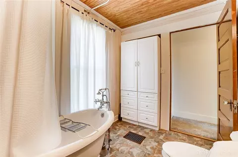 620 E Main St, Troy, OH 45373 photo 54