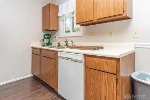 504 Halifax Cir, Cincinnati, OH 45244 photo 13