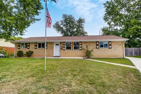 3946 Raymond Dr, Enon, OH 45323 photo 3